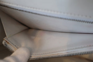 HERMES CONSTANCE 24 Graine leather White Shoulder bag 600060103