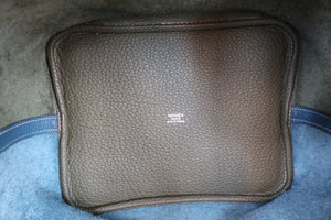 HERMES PICOTIN LOCK CASAQUE MM Clemence leather Blue thalassa/Canopee □Q Engraving Hand bag 700100019