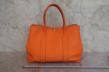 Load image into Gallery viewer, HERMES  GARDEN PARTY PM Negonda leather Orange □O Engraving Tote bag 800070149
