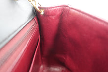 Load image into Gallery viewer, CHANEL Mini Matelasse Single Flap Chain shoulder bag Lambskin Black/Gold hardware Shoulder bag 800100156

