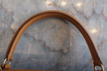 Load image into Gallery viewer, HERMES KELLY 28 Fjord leather Natural sable 〇O Engraving Shoulder bag 700120140
