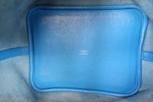 Load image into Gallery viewer, HERMES PICOTIN LOCK MM Clemence leather Blue zanzibar X Engraving Hand bag 700100043
