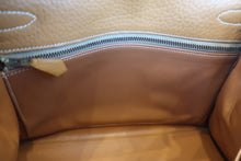Load image into Gallery viewer, HERMES KELLY 28 Fjord leather Natural sable 〇O Engraving Shoulder bag 700120140
