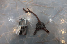 將圖片載入圖庫檢視器 HERMES／エルメス ピコタンロックＰＭ トリヨンクレマンス ルビー □N刻印 ハンドバッグ 700060211

