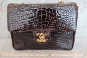 CHANEL Mini Matelasse single flap chain shoulder bag Crocodile/Lambskin Brown/Gold hadware Shoulder bag 600040211