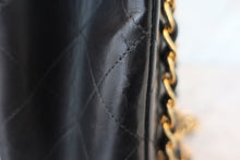 Load image into Gallery viewer, CHANEL Medium Matelasse single flap chain shoulder bag Lambskin Black/Gold hadware Shoulder bag 600030130
