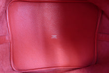将图片加载到图库查看器，HERMES PICOTIN LOCK GM Clemence leather Rouge casaque A刻印 Hand bag 800010196
