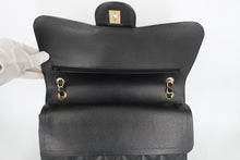 Load image into Gallery viewer, CHANEL Medium Matelasse Double Flap Double Chain shoulder bag Caviar skin Black/Gold hardware Shoulder bag 800100157
