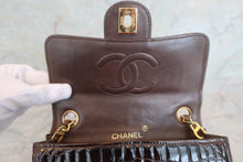 将图片加载到图库查看器，CHANEL/香奈儿 迷你CF 单盖 链条包 鳄鱼/羊皮 Brown/Gold hadware(棕色/金色金属) 肩背包 600040211
