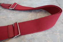 Load image into Gallery viewer, HERMES  EVELYNE 3GM Clemence leather Rouge garance □N Engraving Shoulder bag 700100031
