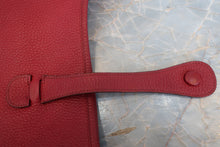Load image into Gallery viewer, HERMES  EVELYNE 3GM Clemence leather Rouge garance □N Engraving Shoulder bag 700100031

