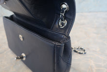 Load image into Gallery viewer, CHANEL Matelasse chain shoulder bag Lambskin Navy/Silver hadware Shoulder bag 700120135
