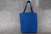 Load image into Gallery viewer, HERMES PICOTIN LOCK MM Clemence leather Blue hydra X Engraving Hand bag 500100150
