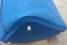 Load image into Gallery viewer, HERMES PICOTIN LOCK MM Clemence leather Blue hydra X Engraving Hand bag 500100150
