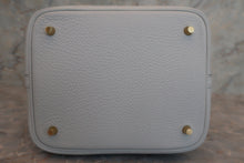 将图片加载到图库查看器，HERMES PICOTIN LOCK MM Clemence leather Blue pale D刻印 Hand bag 700010068
