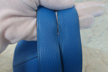 Load image into Gallery viewer, HERMES PICOTIN LOCK MM Clemence leather Blue hydra X Engraving Hand bag 500100150
