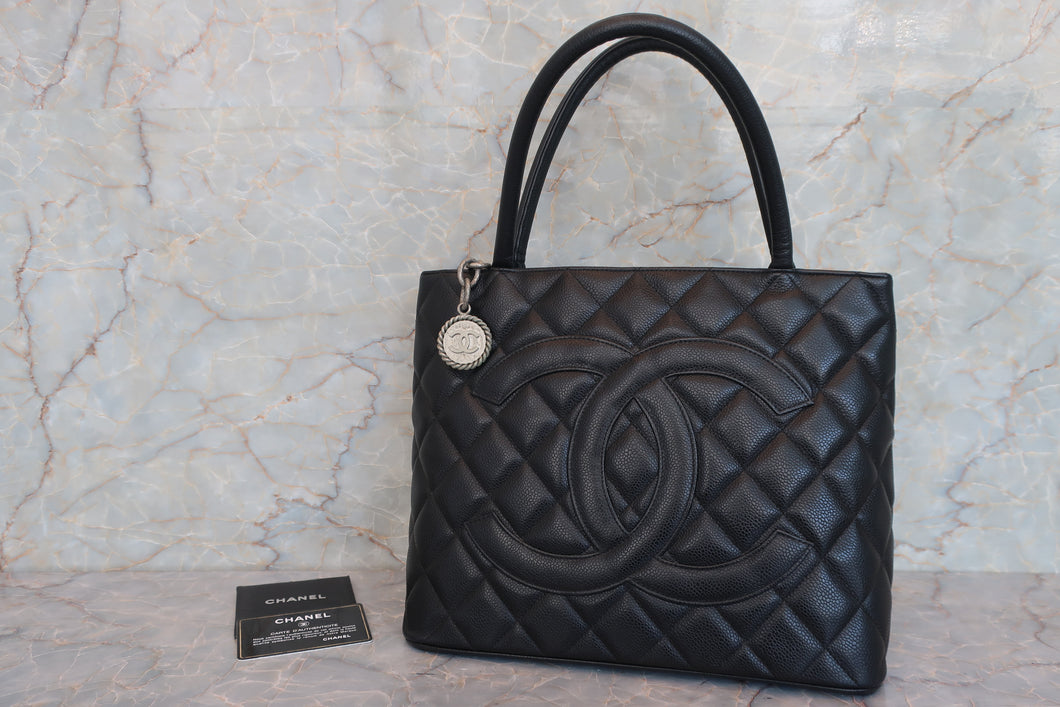 CHANEL/シャネル 復刻トート キャビアスキン ブラック/シルバー金具 トートバッグ 700070242