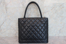 画像をギャラリービューアに読み込む, CHANEL/シャネル 復刻トート キャビアスキン ブラック/シルバー金具 トートバッグ 700070242
