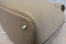 将图片加载到图库查看器，HERMES PICOTIN LOCK MM Clemence leather Sauge X刻印 Hand bag 700010138
