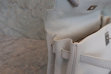 画像をギャラリービューアに読み込む, HERMES／エルメス ケリー32 トリヨンクレマンス ホワイト □J刻印 ショルダーバッグ 800030062
