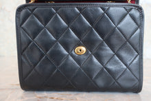 Load image into Gallery viewer, CHANEL Matelasse chain shoulder bag Lambskin Black/Gold hadware Shoulder bag 800060056

