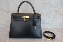画像をギャラリービューアに読み込む, HERMES／エルメス ケリー28 ボックスカーフ ブラック □G刻印 ショルダーバッグ 800010144
