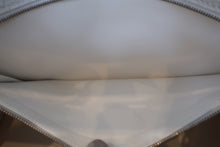 画像をギャラリービューアに読み込む, HERMES／エルメス ケリー32 トリヨンクレマンス ホワイト □J刻印 ショルダーバッグ 800030062
