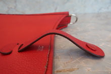 Load image into Gallery viewer, HERMES  EVELYNE 1PM Clemence leather Vermillon □H Engraving Shoulder bag 700100017
