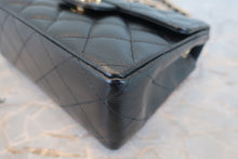 Load image into Gallery viewer, CHANEL Mini Matelasse single flap chain shoulder bag  Black/Gold hadware Shoulder bag 800050102
