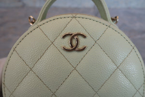 CHANEL/シャネル マトラッセミニチェーンショルダーバッグ キャビアスキン ライトグリーン/ゴールド金具 ショルダーバッグ 700090010