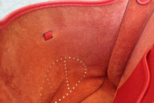 Load image into Gallery viewer, HERMES  EVELYNE 1PM Clemence leather Vermillon □H Engraving Shoulder bag 700100017
