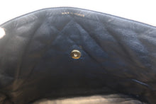 Load image into Gallery viewer, CHANEL Matelasse trapezoid hand bag Caviar skin  Hand bag 700120205
