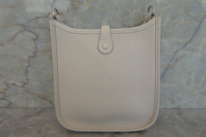 HERMES  EVELYNE TPM Clemence leather Craie T Engraving Shoulder bag 700080031