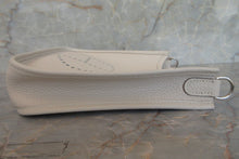 Load image into Gallery viewer, HERMES  EVELYNE TPM Clemence leather Craie T Engraving Shoulder bag 700080031
