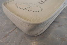 Load image into Gallery viewer, HERMES  EVELYNE TPM Clemence leather Craie T Engraving Shoulder bag 700080031
