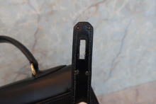 将图片加载到图库查看器，HERMES KELLY 32 Box carf leather Black 〇E刻印 Shoulder bag 700060168
