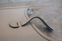 将图片加载到图库查看器，HERMES  EVELYNE TPM Clemence leather Blue pale B刻印 Shoulder bag 800080249
