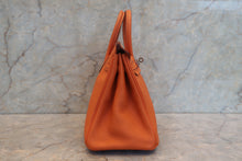 Load image into Gallery viewer, HERMES BIRKIN 25 Togo leather Orange □H Engraving Hand bag 700120162
