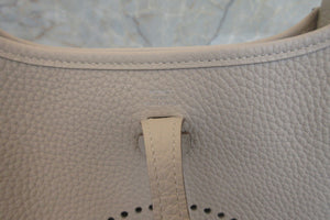 HERMES  EVELYNE TPM Clemence leather Craie T Engraving Shoulder bag 700080031