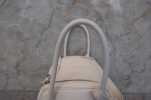 HERMES LINDY 26 Clemence leather White □M Engraving Shoulder bag 600090047