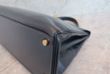 Load image into Gallery viewer, HERMES KELLY 32 Box carf leather Navy 〇R Engraving Hand bag 700100008
