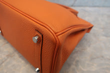 Load image into Gallery viewer, HERMES BIRKIN 25 Togo leather Orange □H Engraving Hand bag 700120162
