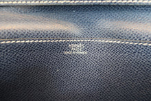 画像をギャラリービューアに読み込む, HERMES／エルメス ベアンクラシック リセ ブルー □F刻印 財布 700080095
