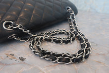 画像をギャラリービューアに読み込む, CHANEL/シャネル マトラッセＷフラップＷチェーンショルダーバッグ キャビアスキン ブラック/シルバー金具 ショルダーバッグ 800010224
