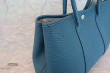 画像をギャラリービューアに読み込む, HERMES／エルメス ガーデンパーティTPM ネゴンダ コバルト □P刻印 トートバッグ 700060133
