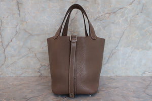 HERMES／エルメス ピコタンロックＰＭ トリヨンクレマンス エトゥープ □R刻印 ハンドバッグ 700040239