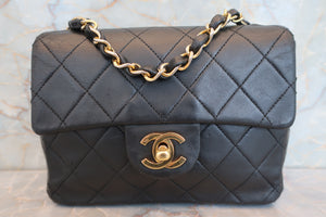 CHANEL Mini Matelasse single flap chain shoulder bag Lambskin Black/Gold hadware Shoulder bag 700100038