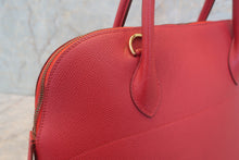 Load image into Gallery viewer, HERMES BOLIDE 35 Graine Couchevel leather Rouge vif  Shoulder bag 700120174
