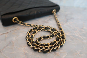 CHANEL Matelasse chain shoulder bag Lambskin Black/Gold hadware Shoulder bag 600040218