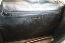 Load image into Gallery viewer, CHANEL Matelasse chain shoulder bag Lambskin Black/Gold hadware Shoulder bag 600040218
